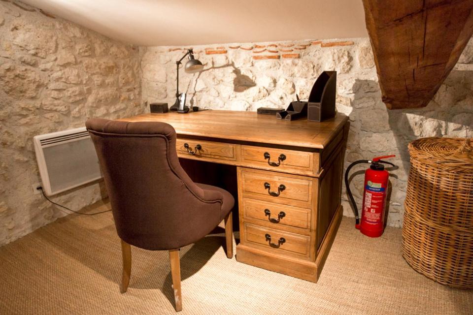 Château de Plèneselve Bon-Encontre Extérieur photo